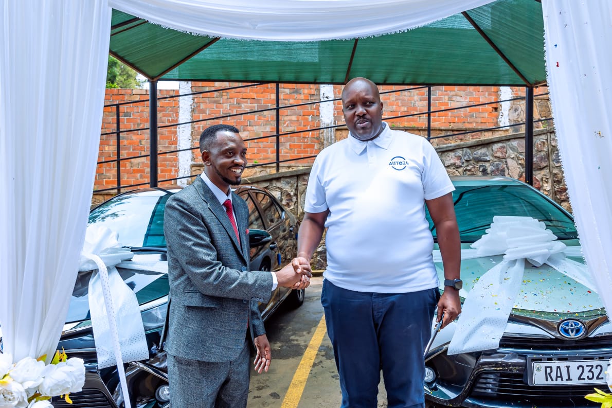 KIMU Transport team and vehicles